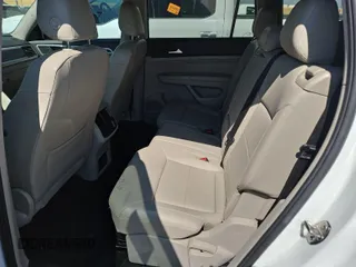 2023 Volkswagen Atlas SE с VIN 1V2HR2CA7PC526108, выставлен на аукционе IAAI как лот 42844449 с пробегом 38 696 миль миль и . История ставок и продаж доступна на DreamBid. Изображение 35.
