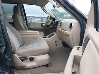 2004 Ford Expedition Special Service z VIN 1FMRU15W14LA15489, wystawiony jako IAAI lot #41795988 z przebiegiem 203 691 mil mil oraz . Historia ofert i sprzedaży dostępna na DreamBid. Obrazek 5.