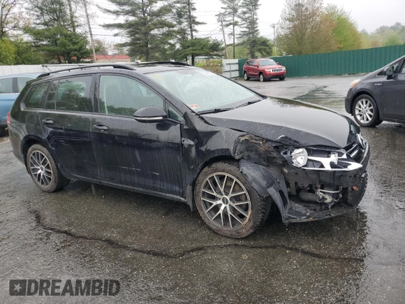 2017 Volkswagen Golf S z VIN 3VWC17AU0HM528910, wystawiony jako Copart lot #55640795 z przebiegiem 67 837 mil mil oraz Szkoda całkowita • Salvage title. Historia ofert i sprzedaży dostępna na DreamBid. Obrazek 4.
