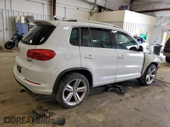 2016 Volkswagen Tiguan S with VIN WVGBV7AX0GW607632, listed as a Copart auction lot 47170495 with 85,628 mi miles and Clean Title. Bid and sale history available at DreamBid. Image 3.