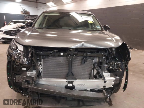 2024 Nissan Pathfinder S with VIN 5N1DR3AC8RC296622, listed as a IAAI auction lot 42288996 with 8,791 mi miles and . Bid and sale history available at DreamBid. Image 6.