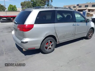 2005 Toyota Sienna CE z VIN 5TDZA23C25S301363, wystawiony jako IAAI lot #42387017 z przebiegiem 184 949 mil mil oraz . Historia ofert i sprzedaży dostępna na DreamBid. Obrazek 4.