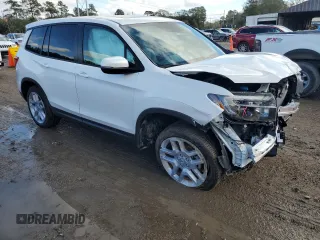 2025 Honda Passport EX-L z VIN 5FNYF8H50SB006479, wystawiony jako Copart lot #88361265 z przebiegiem 3157 mil mil oraz Szkody całkowita. Historia ofert i sprzedaży dostępna na DreamBid. Obrazek 4.