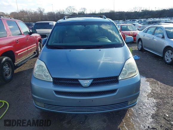 2004 Toyota Sienna XLE with VIN 5TDBA22C04S002407, listed as a IAAI auction lot 41385381 with 220,914 mi miles and . Bid and sale history available at DreamBid. Image 6.
