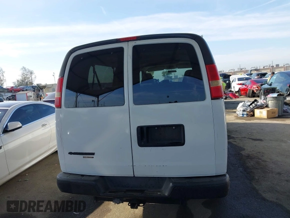 2006 Chevrolet Express Passenger with VIN 1GAHG39U861269171, listed as a IAAI auction lot 42057339 with 83,576 mi miles and . Bid and sale history available at DreamBid. Image 16.