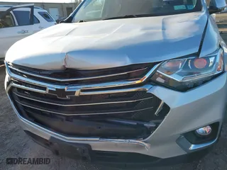 2020 Chevrolet Traverse LT Leather with VIN 1GNEVHKW3LJ256209, listed as a IAAI auction lot 41826165 with 70,109 mi miles. Bid and sale history available at carsss.com. Image 6.
