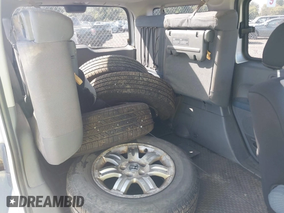 2006 Honda Element EX with VIN 5J6YH27686L004199, listed as a IAAI auction lot 40444684 with 148,971 mi miles and . Bid and sale history available at DreamBid. Image 8.