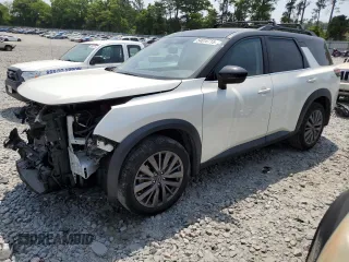 2022 Nissan Pathfinder SL z VIN 5N1DR3CBXNC271686, wystawiony jako Copart lot #54016715 z przebiegiem 58 359 mil mil oraz Szkoda całkowita • Salvage title. Historia ofert i sprzedaży dostępna na DreamBid. Obrazek 1.