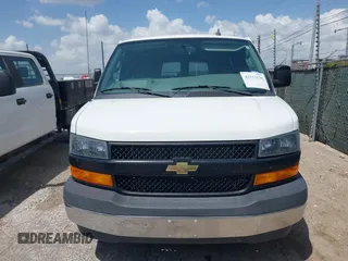 2020 Chevrolet Express Passenger LS с VIN 1GAZGNFG8L1242580, выставлен на аукционе IAAI как лот 42512136 с пробегом 12 339 миль миль и . История ставок и продаж доступна на DreamBid. Изображение 12.