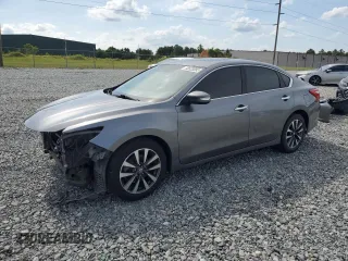 2017 Nissan Altima S with VIN 1N4AL3AP8HC201640, listed as a Copart auction lot 58523085 with 135,033 mi miles and Salvage title. Bid and sale history available at DreamBid. Image 1.