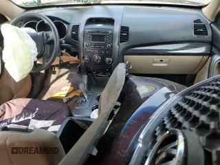 2012 Kia Sorento LX with VIN 5XYKT3A64CG292254, listed as a Copart auction lot 77733384 with Not Provided miles and Salvage Title. Bid and sale history available at DreamBid. Image 8.
