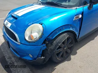 2010 MINI Hardtop S with VIN WMWMF7C51ATW89883, listed as a IAAI auction lot 42281047 with 121,847 mi miles and . Bid and sale history available at DreamBid. Image 6.