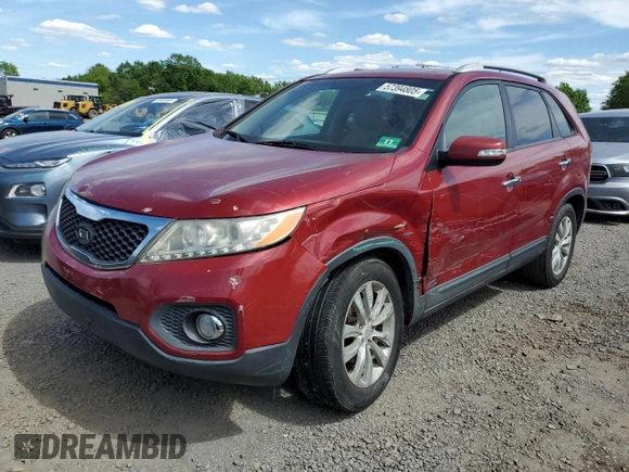 2011 Kia Sorento EX z VIN 5XYKUDA24BG086804, wystawiony jako Copart lot #57394805 z przebiegiem 148 932 mil mil oraz Szkoda całkowita • Salvage title. Historia ofert i sprzedaży dostępna na DreamBid. Obrazek 1.