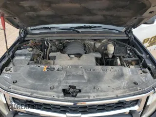 2017 Chevrolet Tahoe Commercial with VIN 1GNLCDEC2HR186900, listed as a Copart auction lot 71495554 with 116,447 mi miles and Salvage title. Bid and sale history available at DreamBid. Image 13.