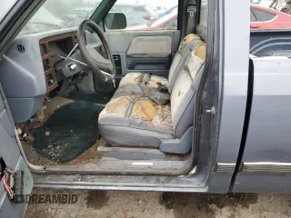 1989 Dodge Dakota with VIN 1B7FL26X3KS146546, listed as a Copart auction lot 81859624 with 16,824 mi miles and Clean Title. Bid and sale history available at carsss.com. Image 7.