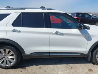 2020 Ford Explorer Limited with VIN 1FM5K8FW9LGB30926, listed as a IAAI auction lot 41582012 with 65,207 mi miles. Bid and sale history available at carsss.com. Image 13.