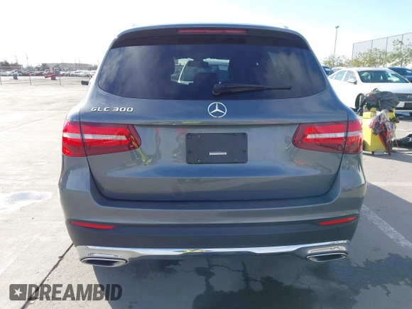 2017 Mercedes-Benz GLC 300 z VIN WDC0G4JB0HF143195, wystawiony jako IAAI lot #42004430 z przebiegiem 18 560 mil mil oraz . Historia ofert i sprzedaży dostępna na DreamBid. Obrazek 17.