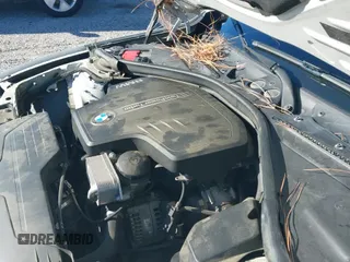 2015 BMW 3 Series 328i z VIN WBA3A5G55FNS83643, wystawiony jako IAAI lot #43337244 z przebiegiem 129 122 mil mil oraz . Historia ofert i sprzedaży dostępna na DreamBid. Obrazek 19.