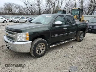 2013 Chevrolet Silverado 1500 LT with VIN 3GCPCSEA3DG203968, listed as a Copart auction lot 43869665 with 121,386 mi miles and Clean Title. Bid and sale history available at DreamBid. Image 1.