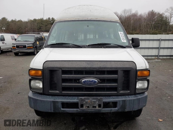 2010 Ford Econoline Cargo Commercial with VIN 1FTNE2EW1ADA05296, listed as a Copart auction lot 43125165 with 151,174 mi miles and Clean title. Bid and sale history available at DreamBid. Image 5.