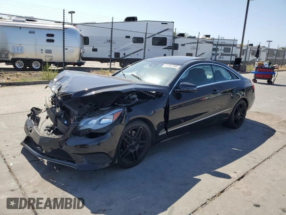 2014 Mercedes-Benz E 350 z VIN WDDKJ5KB2EF268494, wystawiony jako Copart lot #60667295 z przebiegiem 84 675 mil mil oraz Szkoda całkowita • Salvage title. Historia ofert i sprzedaży dostępna na DreamBid. Obrazek 1.