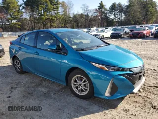 2017 Toyota Prius Plus with VIN JTDKARFP2H3024633, listed as a Copart auction lot 52648755 with 89,816 mi miles and Salvage Title. Bid and sale history available at DreamBid. Image 4.