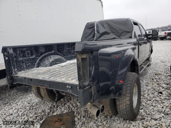 2018 Ford Super Duty F-350 DRW XL with VIN 1FT8W3DT7JEB64809, listed as a Copart auction lot 41604065 with 253,019 mi miles and Salvage Title. Bid and sale history available at carsss.com. Image 3.