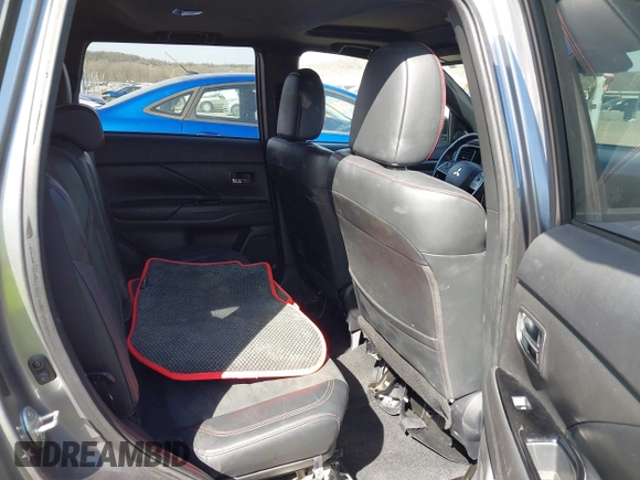 2020 Mitsubishi Outlander SE with VIN JA4AD3A34LZ036626, listed as a IAAI auction lot 41806922 with 100,414 mi miles and . Bid and sale history available at DreamBid. Image 8.