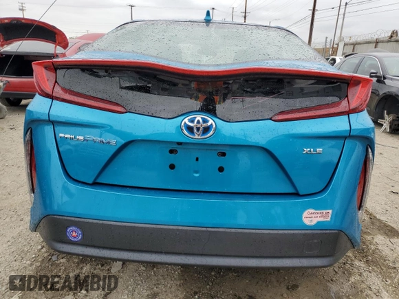 2020 Toyota Prius LE with VIN JTDKARFP3L3137757, listed as a Copart auction lot 55695845 with 189,195 mi miles and Salvage Title. Bid and sale history available at DreamBid. Image 6.