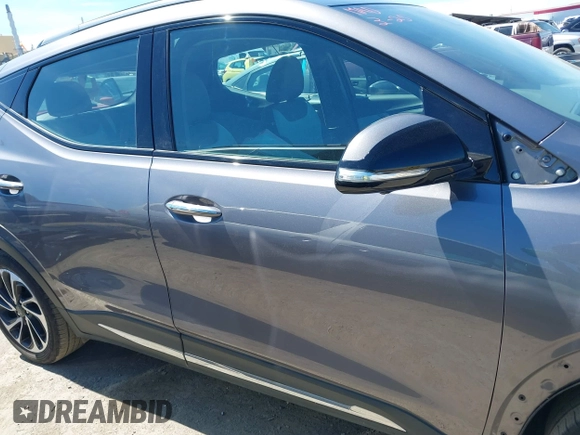 2022 Chevrolet Bolt EUV Premier with VIN 1G1FZ6S09N4107637, listed as a IAAI auction lot 41884747 with 42,156 mi miles. Bid and sale history available at carsss.com. Image 13.