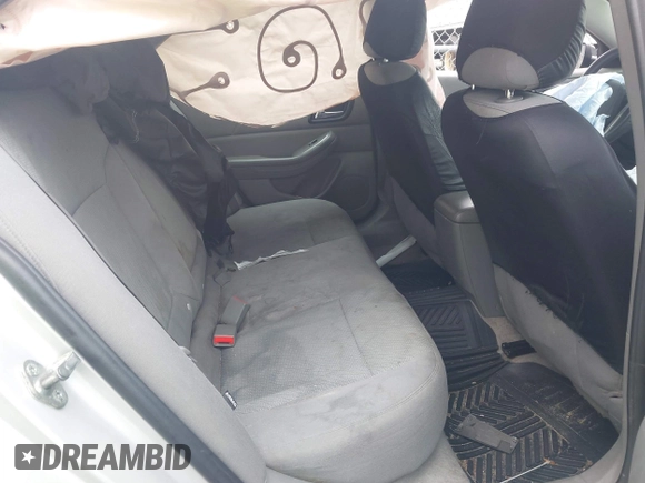 2014 Chevrolet Malibu LS with VIN 1G11A5SL8EF116680, listed as a IAAI auction lot 42190664 with 194,111 mi miles and . Bid and sale history available at DreamBid. Image 8.