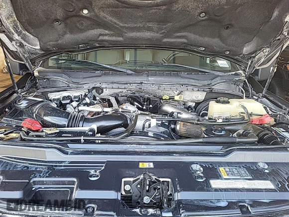 2019 Ford F-250 XL z VIN 1FT7W2BT5KEC22832, wystawiony jako IAAI lot #42836522 z przebiegiem 150 547 mil mil oraz . Historia ofert i sprzedaży dostępna na DreamBid. Obrazek 30.