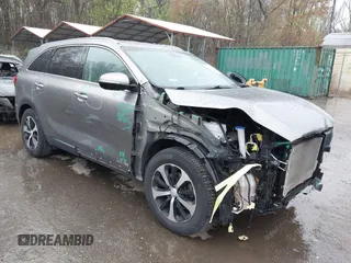 2017 Kia Sorento EX z VIN 5XYPHDA53HG324946, wystawiony jako IAAI lot #41950684 z przebiegiem 77 494 mil mil oraz . Historia ofert i sprzedaży dostępna na DreamBid. Obrazek 1.