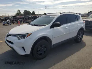 2017 Toyota RAV4 LE z VIN 2T3BFREV8HW622899, wystawiony jako Copart lot #62475095 z przebiegiem 55 966 mil mil oraz Szkoda całkowita • Salvage title. Historia ofert i sprzedaży dostępna na DreamBid. Obrazek 1.