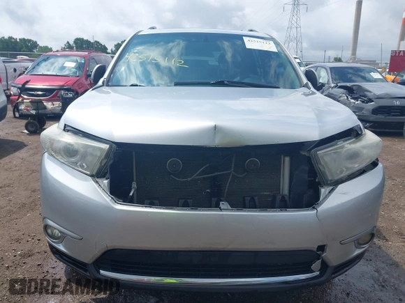 2011 Toyota Highlander Limited with VIN 5TDDK3EH4BS088031, listed as a IAAI auction lot 42515112 with 229,117 mi miles and . Bid and sale history available at DreamBid. Image 13.