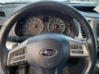 2013 Subaru Outback Premium with VIN 4S4BRCCC3D3293110, listed as a Copart auction lot 81638244 with Not provided miles and Clean title. Bid and sale history available at DreamBid. Image 7.