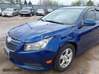 2013 Chevrolet Cruze 1LT with VIN 1G1PC5SBXD7153007, listed as a IAAI auction lot 42032884 with 180,192 mi miles. Bid and sale history available at carsss.com. Image 6.