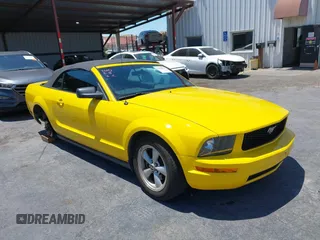 2006 Ford Mustang Standard with VIN 1ZVFT84N365221851, listed as a IAAI auction lot 42483874 with 125,326 mi miles and . Bid and sale history available at DreamBid. Image 1.