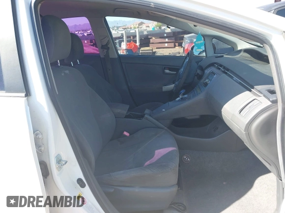 2011 Toyota Prius I with VIN JTDKN3DU6B0266604, listed as a IAAI auction lot 41981587 with 184,346 mi miles. Bid and sale history available at carsss.com. Image 5.
