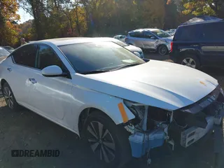 2020 Nissan Altima SV z VIN 1N4BL4DW9LC102220, wystawiony jako IAAI lot #40639237 z przebiegiem 45 809 mil mil oraz . Historia ofert i sprzedaży dostępna na DreamBid. Obrazek 1.