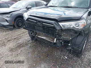 2021 Toyota 4Runner SR5 with VIN JTEMU5JR6M5882070, listed as a IAAI auction lot 42546284 with 79,206 mi miles and . Bid and sale history available at DreamBid. Image 6.