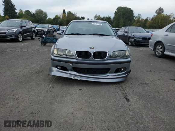 2005 BMW 3 Series 330xi with VIN WBAEW53455PN37488, listed as a Copart auction lot 75438234 with 198,217 mi miles and Salvage Title. Bid and sale history available at DreamBid. Image 5.