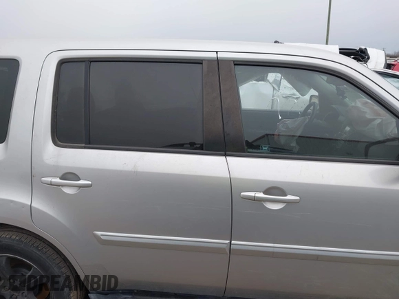 2012 Honda Pilot EX-L z VIN 5FNYF3H6XCB004915, wystawiony jako IAAI lot #41499007 z przebiegiem 109 798 mil mil oraz . Historia ofert i sprzedaży dostępna na DreamBid. Obrazek 14.