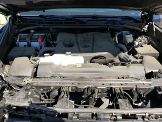 2022 Toyota Tundra SR5 with VIN 5TFLA5AB3NX009801, listed as a Copart auction lot 49465614 with 19,376 mi miles and Salvage title. Bid and sale history available at DreamBid. Image 13.