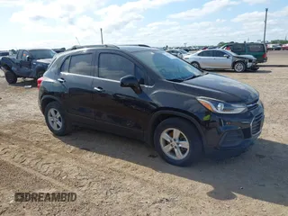 2020 Chevrolet Trax LT with VIN KL7CJLSB0LB083753, listed as a IAAI auction lot 42009840 with 101,220 mi miles. Bid and sale history available at carsss.com. Image 1.
