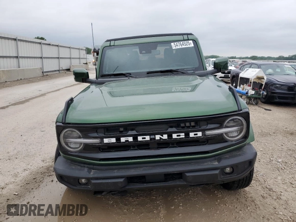 2024 Ford Bronco Outer Banks with VIN 1FMDE8BH4RLA26290, listed as a Copart auction lot 54764525 with 5,373 mi miles and Salvage title. Bid and sale history available at DreamBid. Image 5.