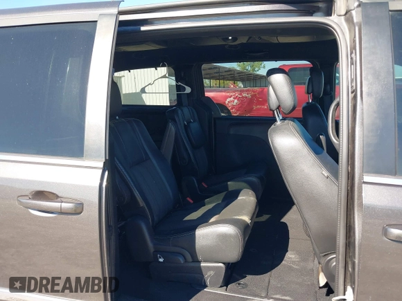 2016 Chrysler Town & Country S with VIN 2C4RC1HG9GR128212, listed as a IAAI auction lot 40858279 with 169,433 mi miles. Bid and sale history available at carsss.com. Image 8.