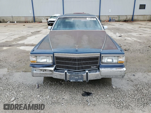 1990 Cadillac Brougham z VIN 1G6DW54Y9LR710711, wystawiony jako Copart lot #57469165 z przebiegiem Nie podano mil oraz Nie do naprawy • Non repairable. Historia ofert i sprzedaży dostępna na DreamBid. Obrazek 5.