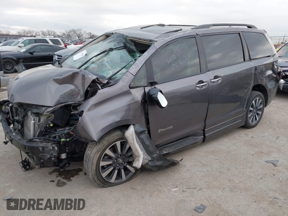 2019 Toyota Sienna XLE Auto Access Seat with VIN 5TDYZ3DC7KS994001, listed as a IAAI auction lot 41145968 with 14,024 mi miles. Bid and sale history available at carsss.com. Image 2.