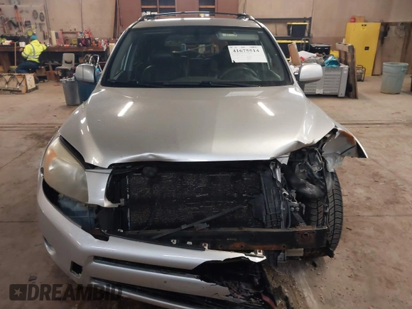 2008 Toyota RAV4 Sport with VIN JTMZD32V685079551, listed as a IAAI auction lot 41675514 with 255,811 mi miles and . Bid and sale history available at DreamBid. Image 12.